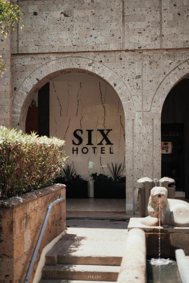 Six Hotel Guadalajara Degollado Bagian luar foto